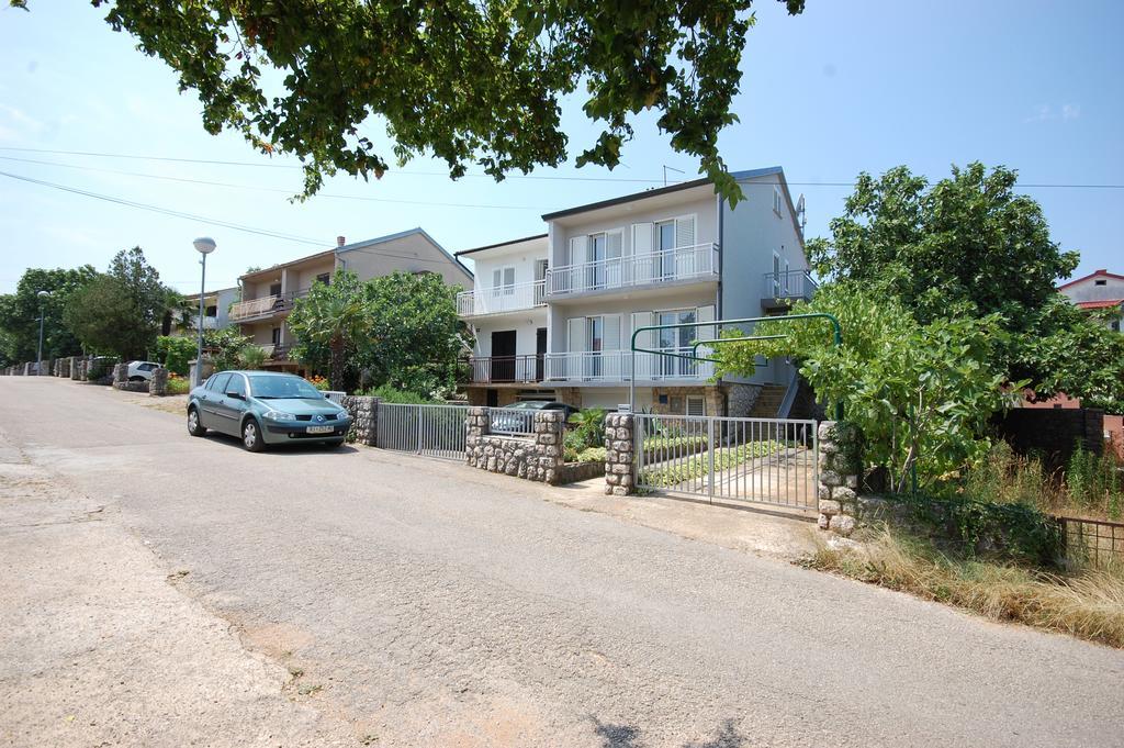 Apartments Jakobi By El-Pi Tours Njivice Εξωτερικό φωτογραφία